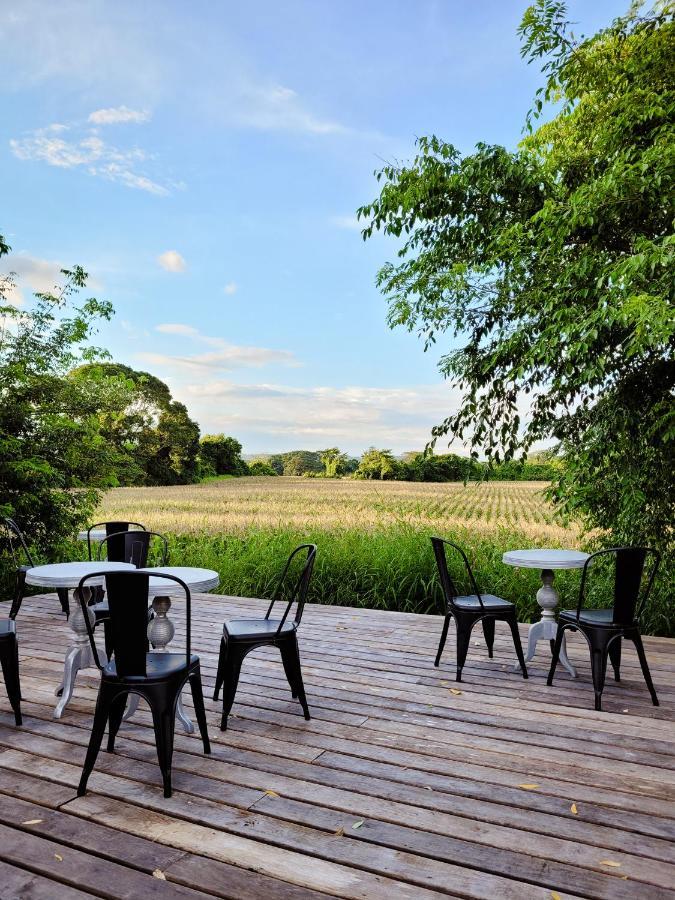 Yumas Riverfront Lodge San Ignacio Ngoại thất bức ảnh