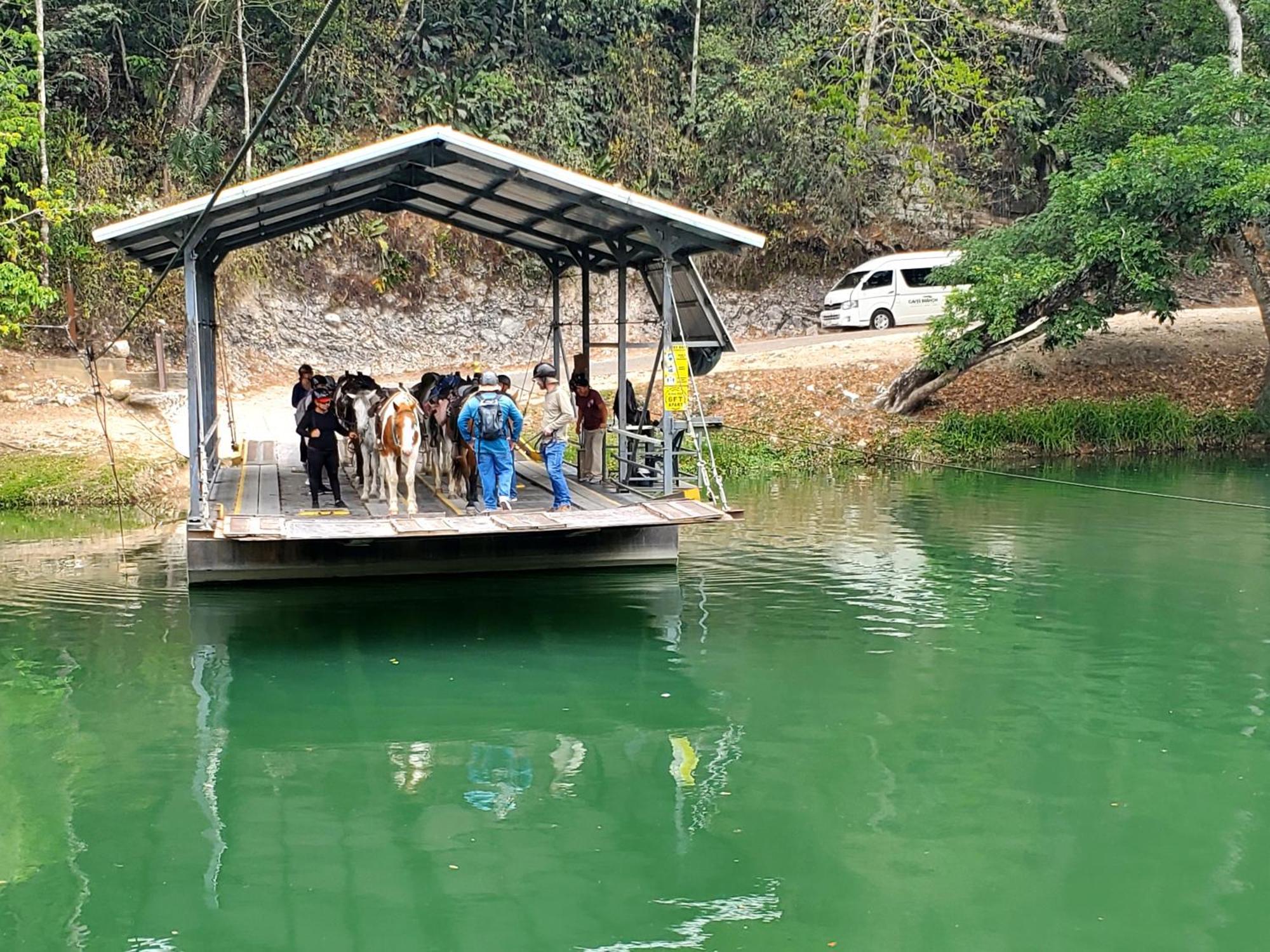 Yumas Riverfront Lodge San Ignacio Ngoại thất bức ảnh