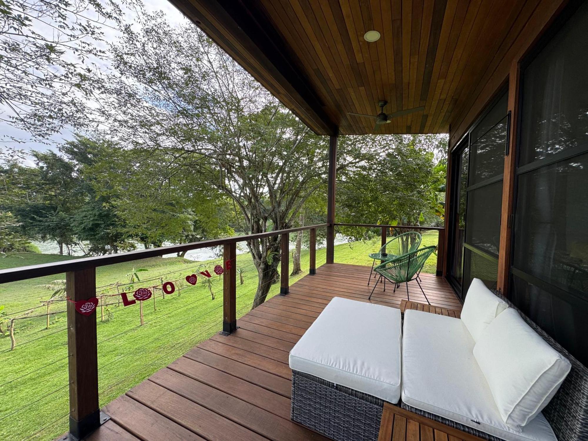 Yumas Riverfront Lodge San Ignacio Ngoại thất bức ảnh